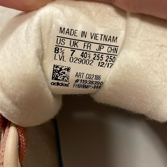 NWOT Adidas Women’s Gazelle Ash Pink Sneaker Size 8.5 - Picture 6 of 8